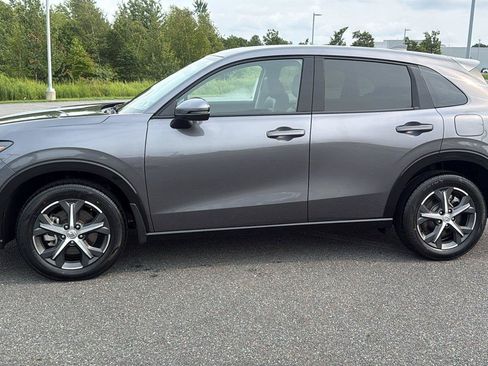 Used 2024 Honda HR-V EX-L image 12