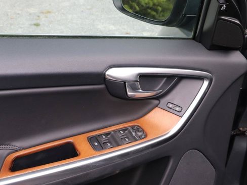 Used 2017 Volvo XC60 T5 Inscription w/ Advanced Package AWD/4WD image 10
