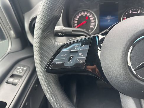 Used 2025 Mercedes-Benz Sprinter 2500 image 13