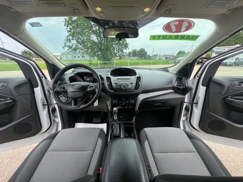 Used 2017 Ford Escape SE FWD image 26