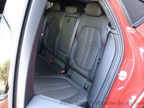 Used 2024 BMW X6 M Competition image 34