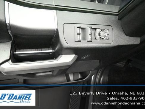 Used 2016 Ford F150 XLT w/ Equipment Group 302A Luxury AWD/4WD image 24