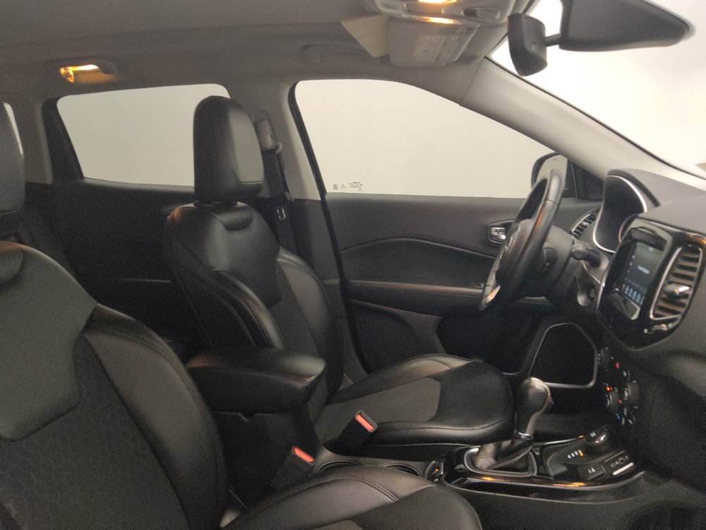 Used 2019 Jeep Compass Latitude AWD/4WD image 21