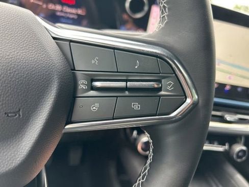 New 2025 Chevrolet Equinox EV LT image 18