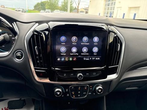 Used 2023 Chevrolet Traverse LT AWD/4WD image 15