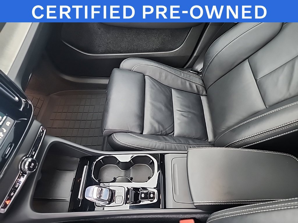 Used 2023 Volvo XC40 B5 Ultimate w/ Protection Package Premier AWD/4WD image 12