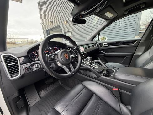 Certified 2019 Porsche Cayenne image 4