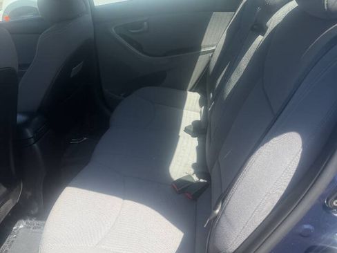 Used 2016 Hyundai Elantra SE w/ Option Group 02 FWD image 16