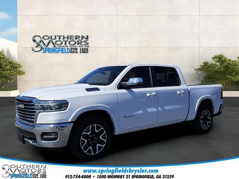 Used 2025 RAM 1500 Laramie AWD/4WD image 1