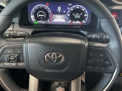 New 2026 Toyota 4Runner TRD Off-Road Premium AWD/4WD image 10
