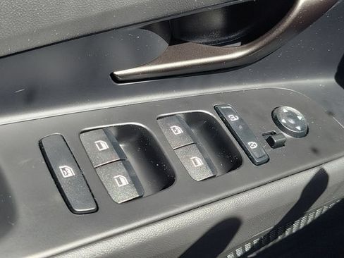 New 2026 Hyundai Elantra SEL Sport FWD image 16