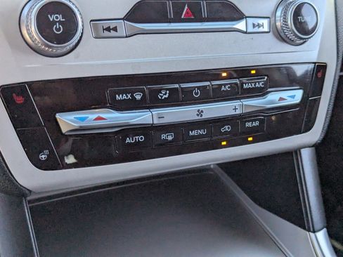 Used 2023 Ford Explorer XLT w/ Equipment Group 202A image 26