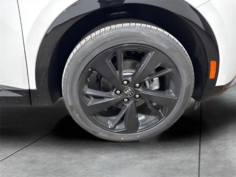 New 2025 Buick Envision Sport Touring image 25