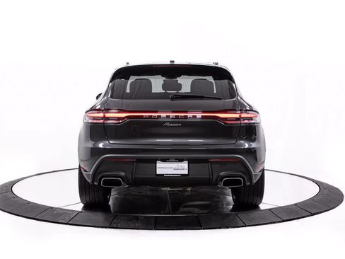 Certified 2026 Porsche Macan AWD/4WD image 6
