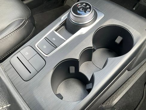 Used 2022 Ford Escape SEL w/ Technology Package image 42