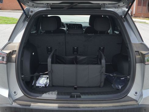 New 2025 Chevrolet Equinox LT w/ Safety and Technology Package image 5