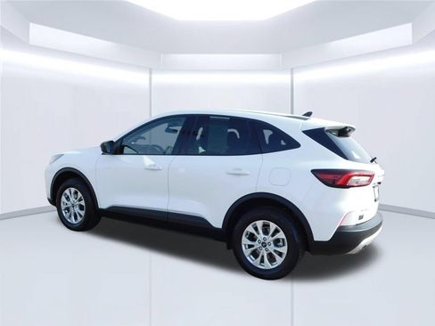 Used 2025 Ford Escape Active AWD/4WD image 5