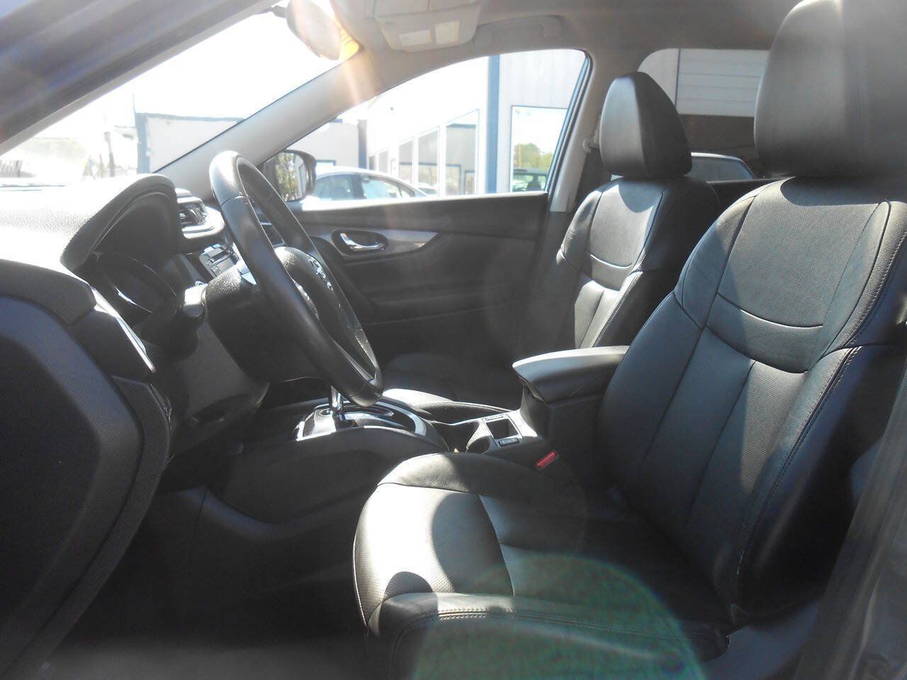 Used 2014 Nissan Rogue SL w/ SL Premium Package AWD/4WD image 11