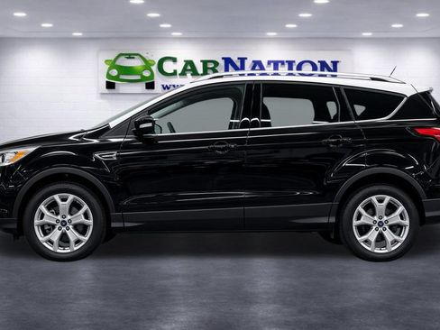 Used 2019 Ford Escape Titanium AWD/4WD image 3