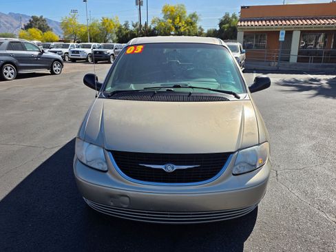 Used 2003 Chrysler Town & Country LX FWD image 8