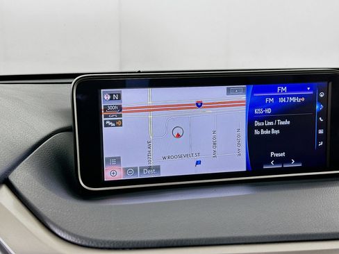 Used 2017 Lexus RX 450h AWD image 22