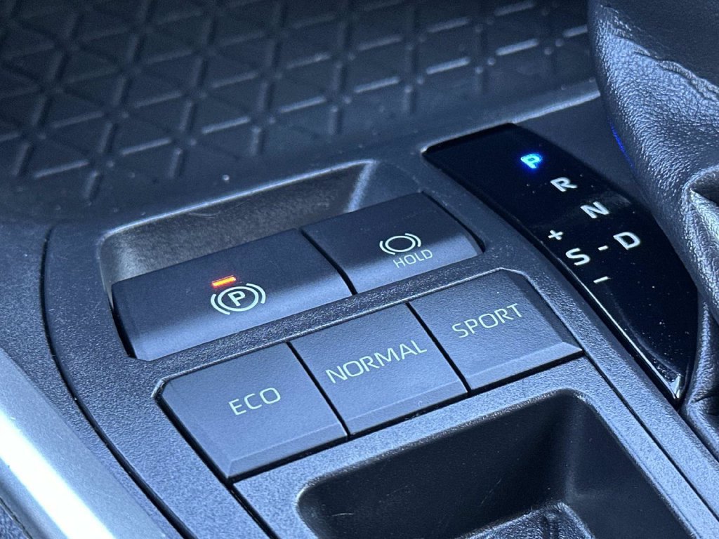 Used 2019 Toyota RAV4 XLE FWD image 38