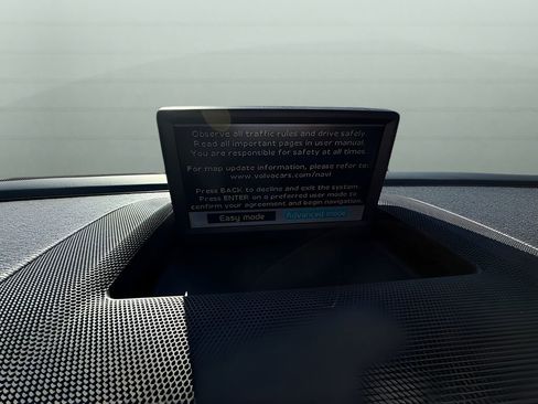 Used 2013 Volvo C70 T5 image 23