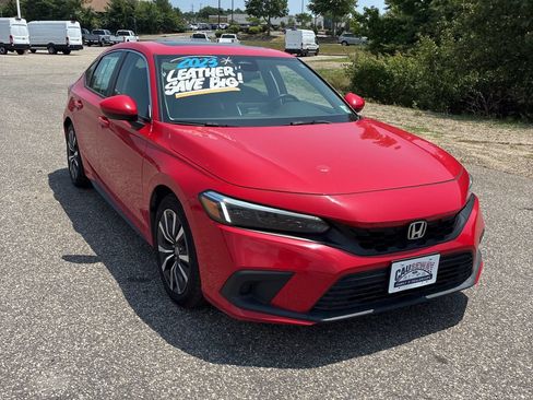 Used 2023 Honda Civic EX-L image 2