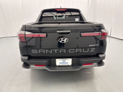 Used 2022 Hyundai Santa Cruz Limited AWD/4WD image 8