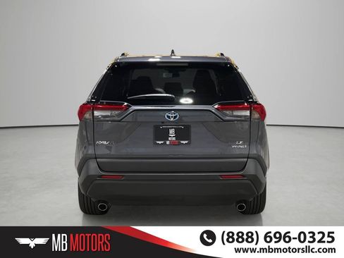 Used 2024 Toyota RAV4 LE AWD/4WD image 6