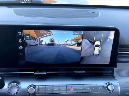 Used 2025 Hyundai Kona Limited FWD image 29