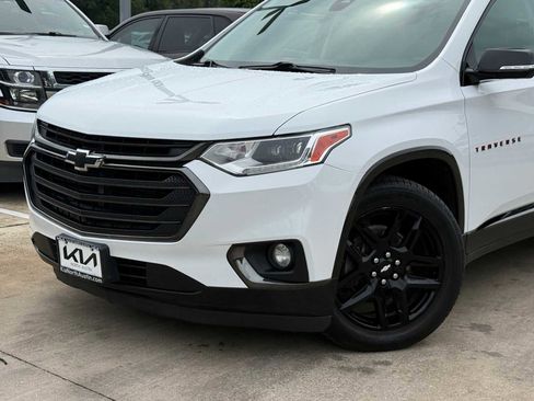 Used 2018 Chevrolet Traverse Premier w/ Redline Edition FWD image 2