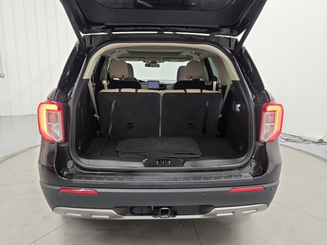 Used 2023 Ford Explorer XLT w/ Equipment Group 202A RWD image 29