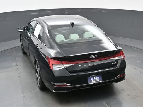 Used 2023 Hyundai Elantra Limited image 36