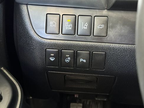 Used 2015 Toyota Highlander Limited Platinum AWD/4WD image 39