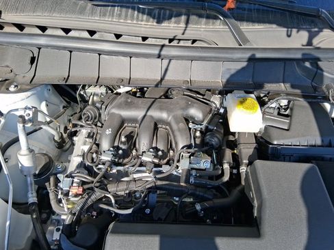 New 2026 Nissan Pathfinder Platinum w/ Cargo Package FWD image 38