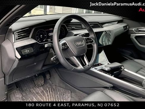 Used 2023 Audi e-tron Chronos w/ Chronos Package image 11