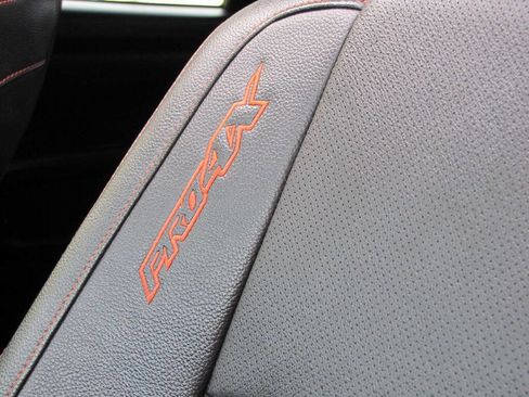 Used 2021 Nissan Titan PRO-4X w/ Pro-4x Convenience Package image 16