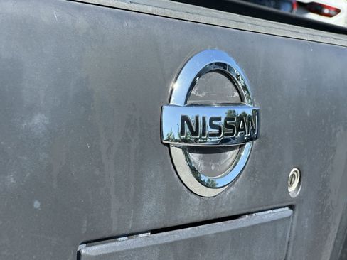 Used 2011 Nissan Frontier SV w/ SV Premium Utility Pkg RWD image 10