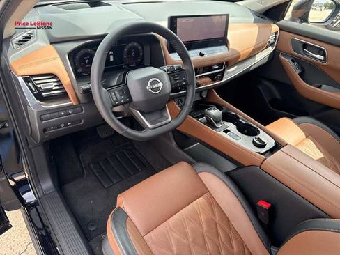 Used 2026 Nissan Rogue Platinum w/ Platinum Premium Package AWD/4WD image 18