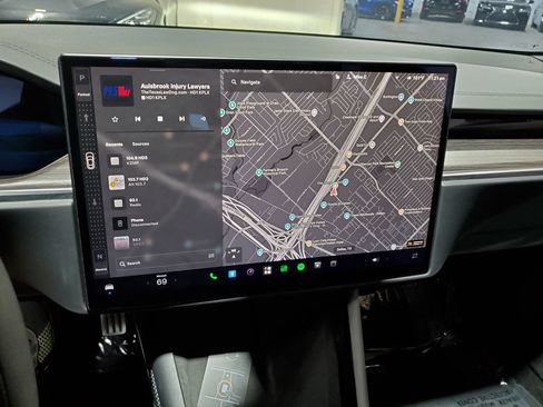 Used 2022 Tesla Model S AWD/4WD image 29