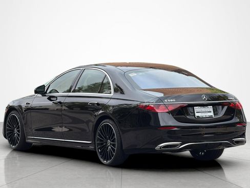 New 2027 Mercedes-Benz S 580 4MATIC Sedan image 3