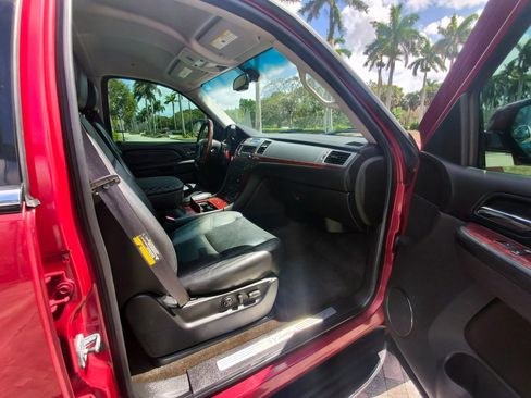 Used 2007 Cadillac Escalade AWD image 37