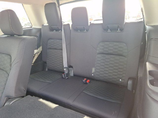 Certified 2024 Nissan Pathfinder SV FWD image 32
