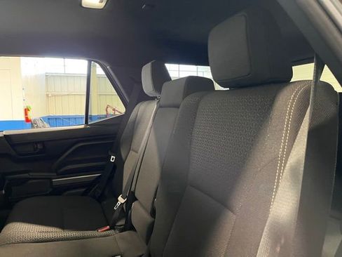 Used 2025 Toyota 4Runner SR5 AWD/4WD image 18