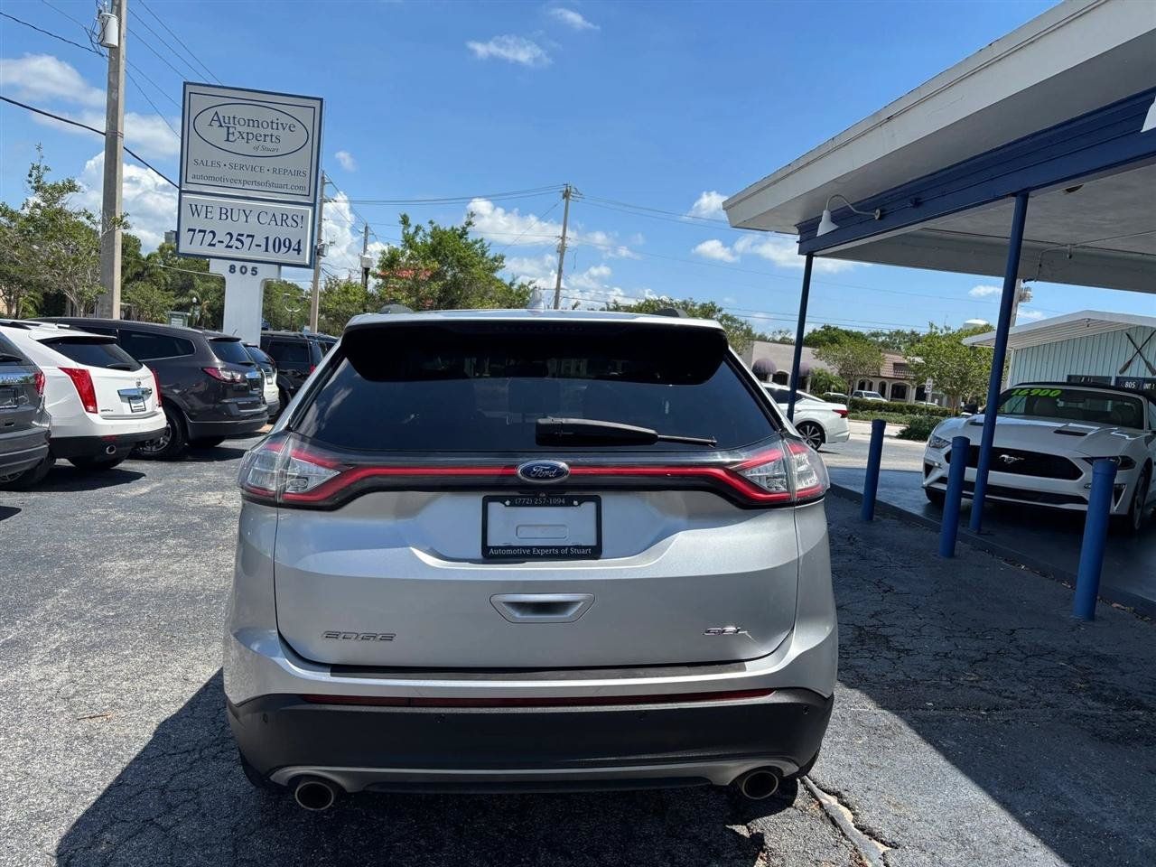 Used 2017 Ford Edge SEL w/ Cargo Accessory Package FWD image 4