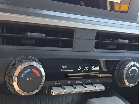 Used 2025 Toyota Tacoma SR5 image 23