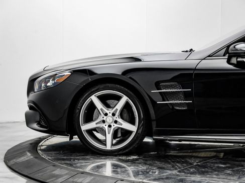 Used 2017 Mercedes-Benz SL 550 image 7