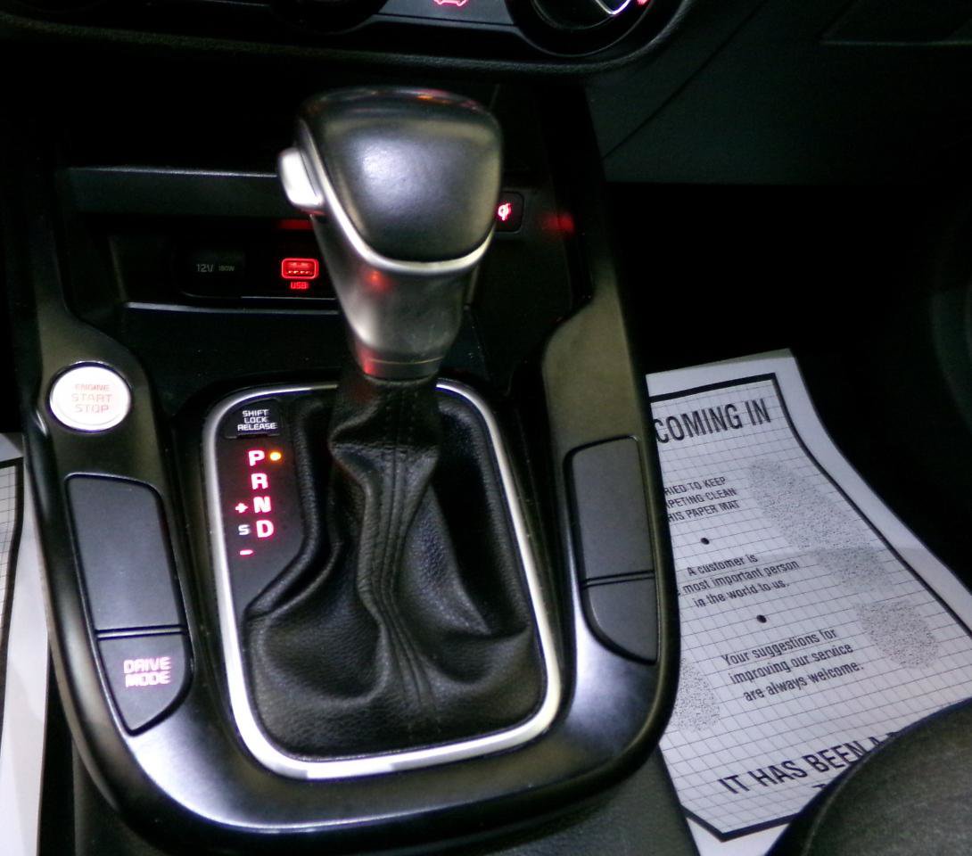 Used 2020 Kia Soul GT-Line w/ GT 2.0L Power Sunroof Package FWD image 29