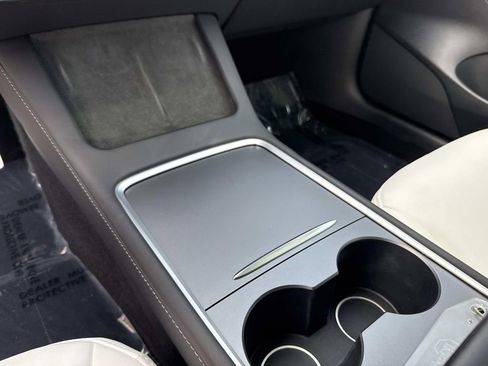 Used 2023 Tesla Model 3 Performance image 34